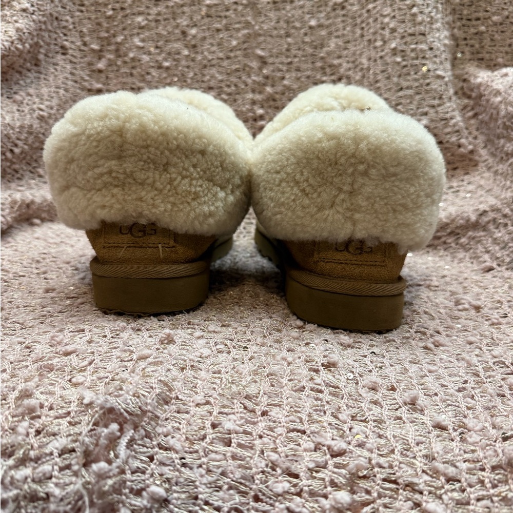 UGGS Women’s Size 6 - Picture 5 of 13